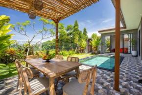 Villa Calmara Canggu - Peaceful Greenery Landscape